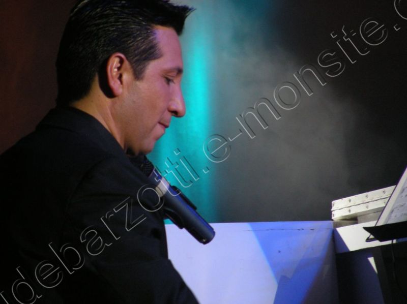 Claude Barzotti au concert du GRAU du ROI le 5 octobre 2012 